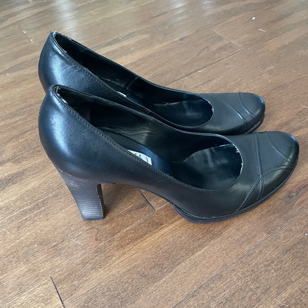 Vero Cuoio Black Leather Heels